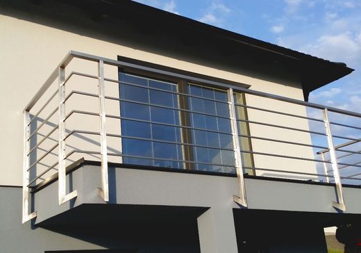 4_nerez_balkon_hranate_madlo.jpg